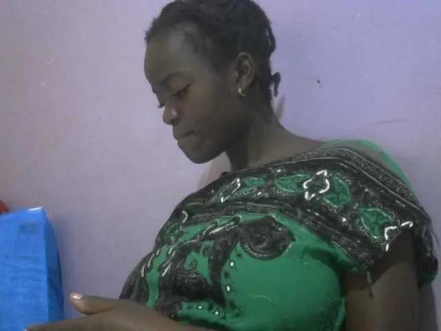 Freechat PrettyLove on BongaCams