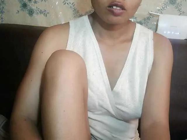 Pussy01lips on BongaCams 