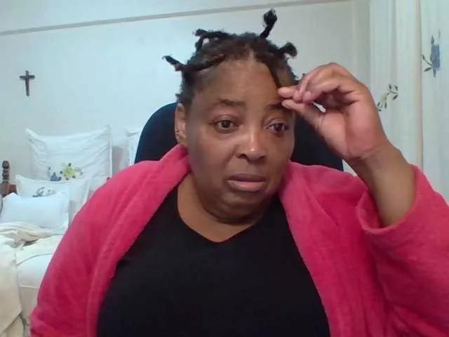 Offline pussylips53 on BongaCams