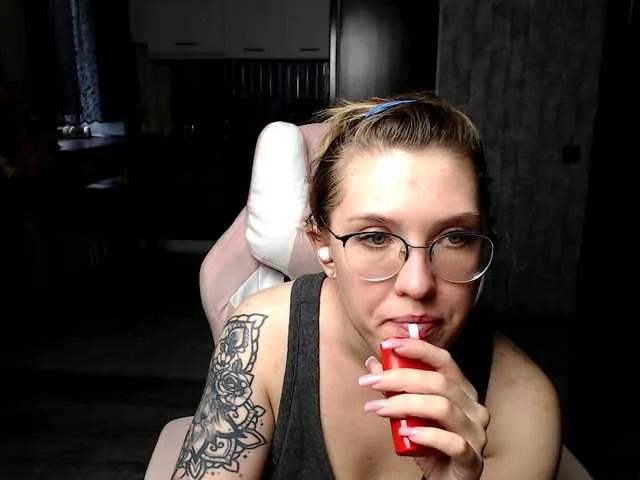 Offline Regimasmile on BongaCams