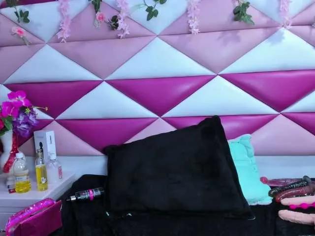 Freechat SalmaSantos on BongaCams