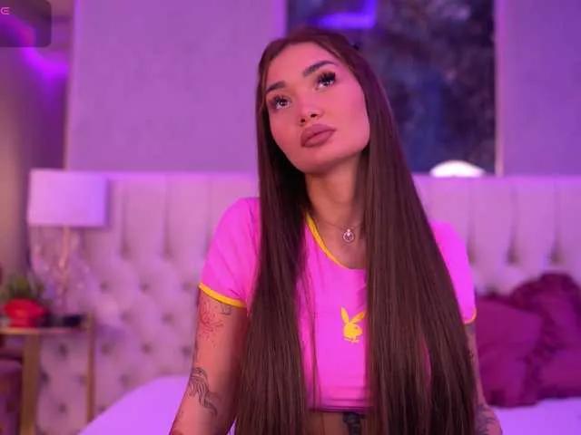 Offline SashaFerrera on BongaCams