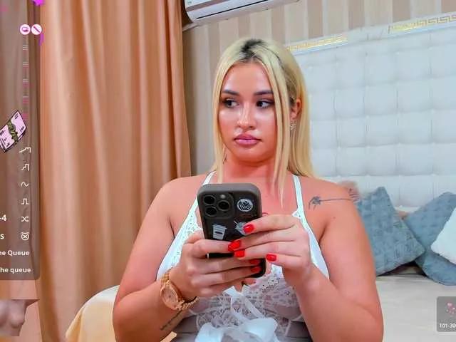 sassyqueen on BongaCams 