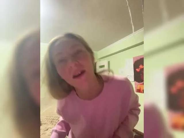 BongaCams Saveta is Freechat Saveta — See it is surpris