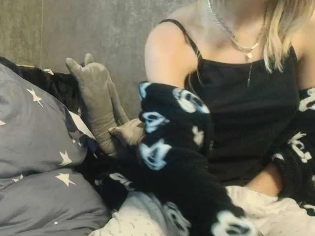 Sexydoll251 on BongaCams