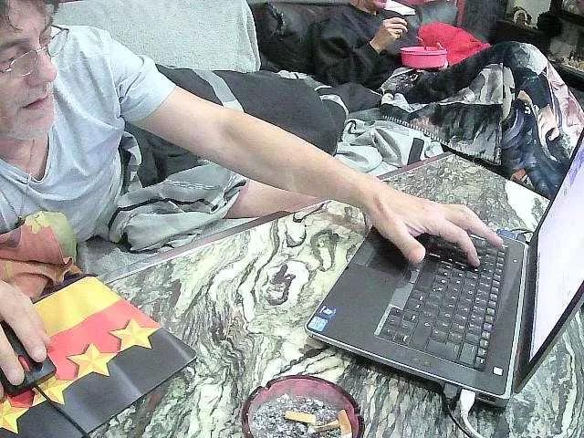 Offline Sexyehepaar on BongaCams