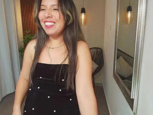 Freechat Sharlotte-Milk on BongaCams