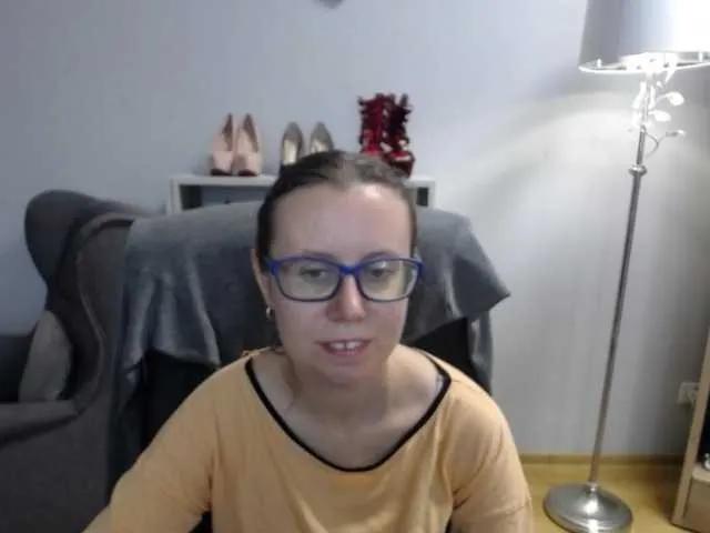 Offline sparkleLizzy on BongaCams