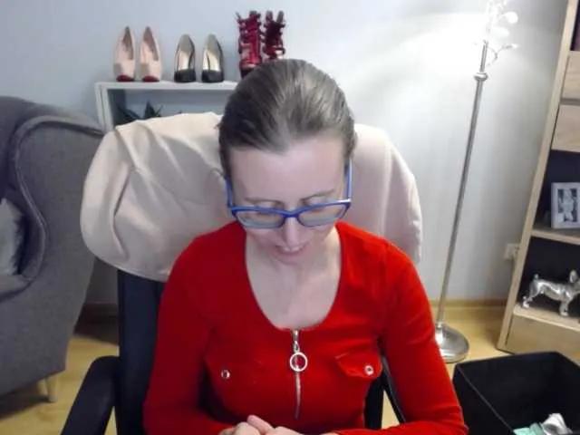 Offline sparkleLizzy on BongaCams