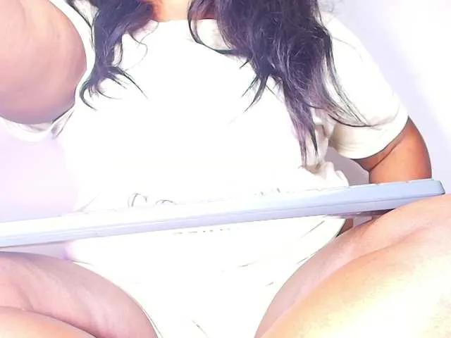 ssusy-ebony on BongaCams 