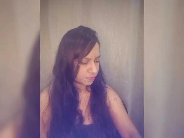 Offline swaness10 on BongaCams