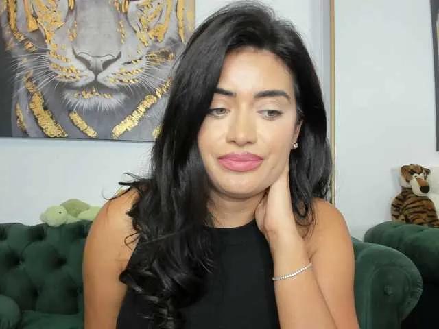 Offline SweetPrya on BongaCams