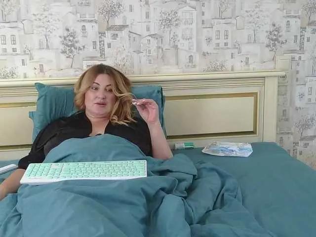 Offline TANMZYA on BongaCams