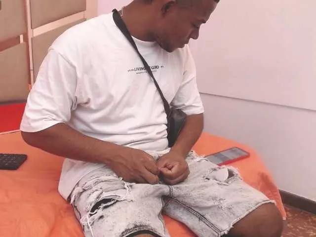 Freechat tu-y-yo19 on BongaCams