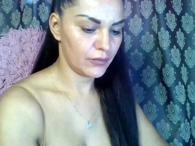 Offline ValentinaVale on BongaCams