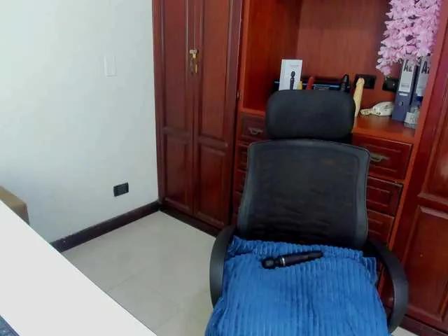 Offline ValkiriaContee on BongaCams