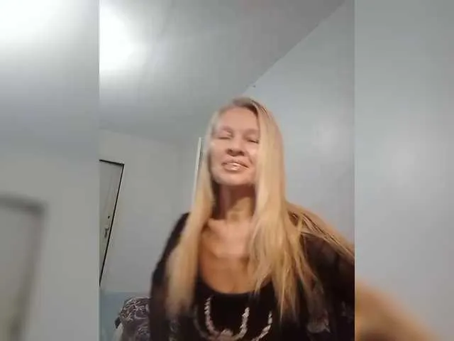 victoria71 on BongaCams