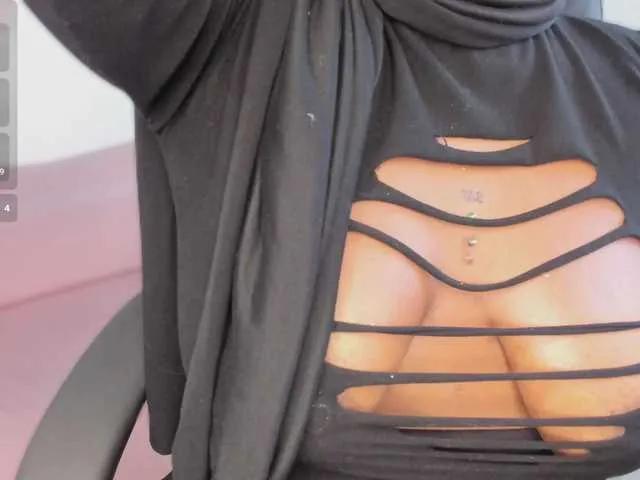 BongaCams Wife-jasmine is Freechat Wife-jasmine — that brings me money