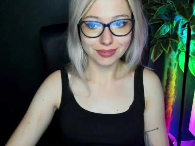 Offline xxHeidiLove on BongaCams