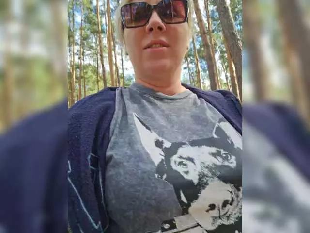 Offline YourWitcher on BongaCams