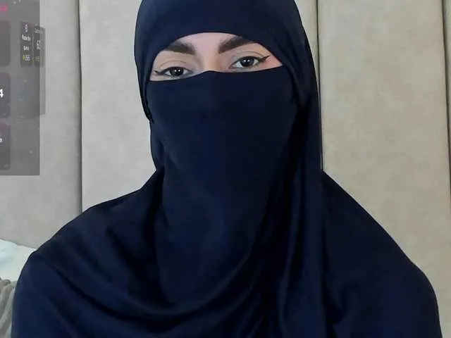 zahiira on BongaCams