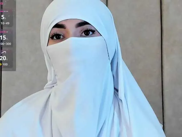 zahiira on BongaCams