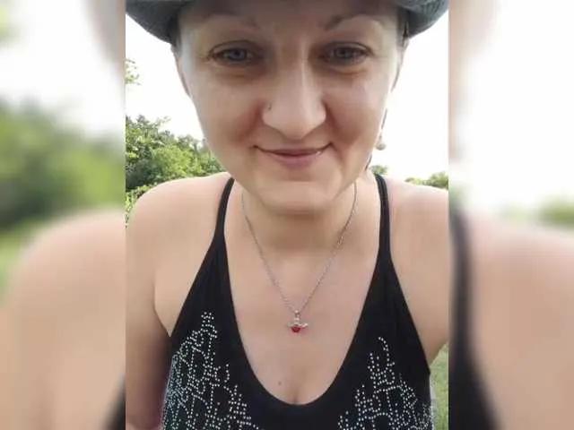 Offline Zarevna on BongaCams