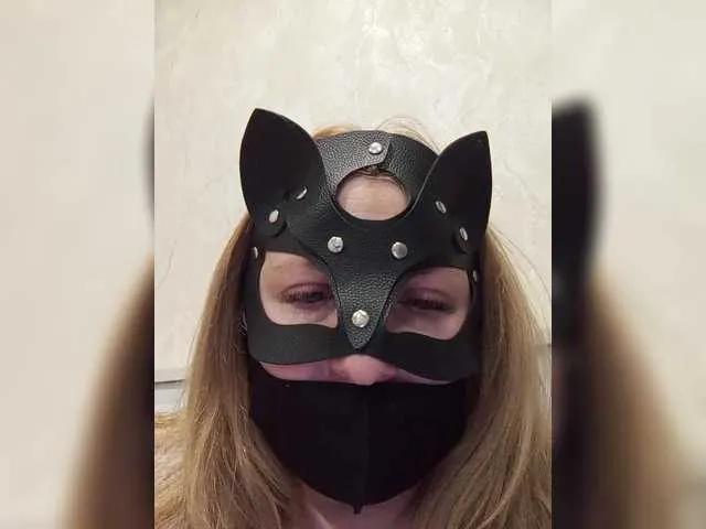 Offline Zina2323 on BongaCams