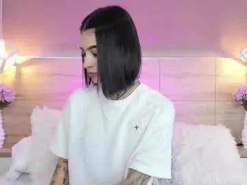 aa_lunit on Chaturbate 