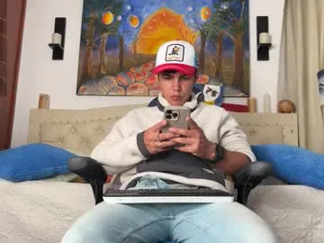 adams_ricci on Chaturbate