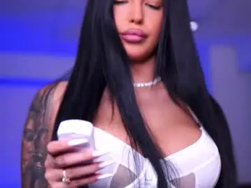 aishaadevoe on Chaturbate