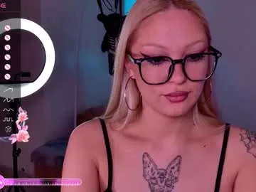 aleksacandy on Chaturbate