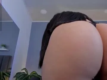 alessia_leroy — GOAL: Make your cock come in my mouth [333 tokens remaining] Hii , my special tips 55, control my lush x1min #bigass #longhair #saliva #sexy #18