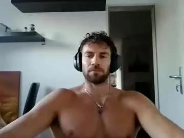 Freechat alphah_hunk on Chaturbate