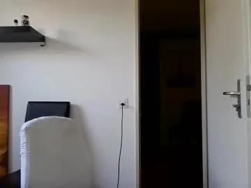 Freechat alphah_hunk on Chaturbate