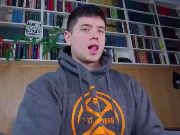 arilass on Chaturbate