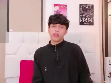 axel_evanss — GOAL: OIL SHOW [100 tokens remaining] Welcome to my room! #young #femboy #18 #twink #bigcock