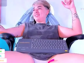 axel_rouse1 — Hi, You can fuck me and make me squirt or have a good conversation and get to know each other, your choice. - Goal is : Dildo and squirt  #lovense #shorthair #latina #tomboy #lesbian