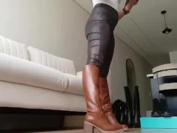 Freechat cheek_chic12 on Chaturbate