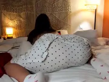 chillwithcamii — Enter The Dragon - Goal: oil asssss [1011 tokens left] #french #squirt #british #bigboobs #bigass