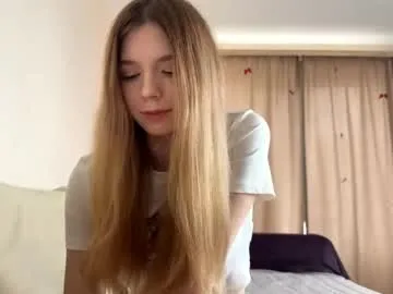 chloe_show on Chaturbate