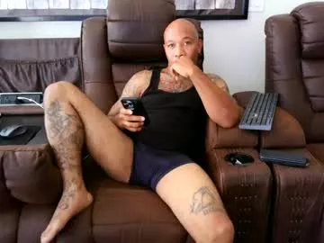 chrisb1981 on Chaturbate