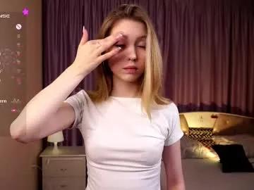 Freechat constanceglascov on Chaturbate