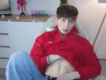 crisp1n on Chaturbate