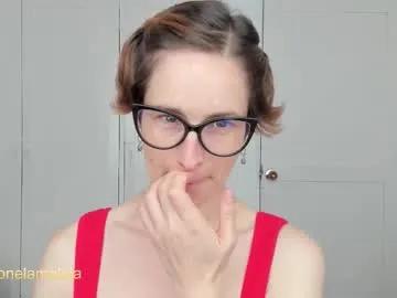 cuddlingbunnny on Chaturbate 