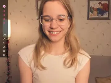 cutefluffy — Make my top higher and tease with boobs       #shy #teen #lovense #young #18 [23 tokens remaining]