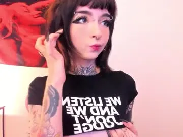 cyberia____________________ on Chaturbate