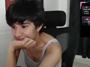 Freechat dahliarios on Chaturbate