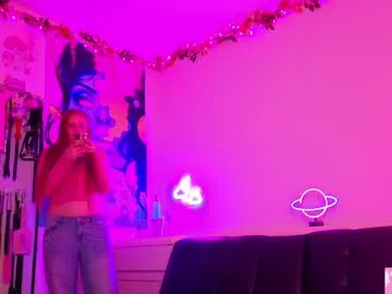 daphnemadison on Chaturbate