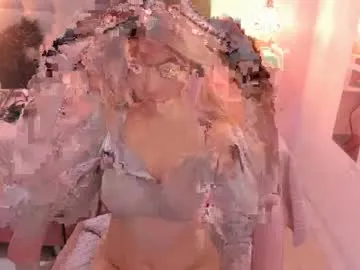 dulce_powl on Chaturbate